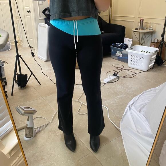 Nike Black Wide Leg Pants Size Small Blue Y2K Retro Flare Pants - Picture 1 of 9